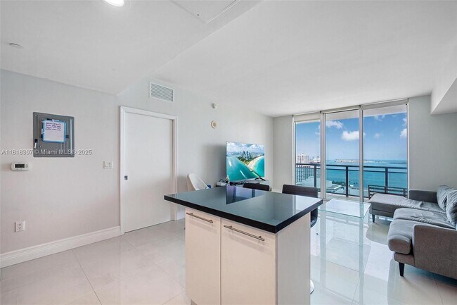 Photo - 951 Brickell Ave Unidad 2708 Rental
