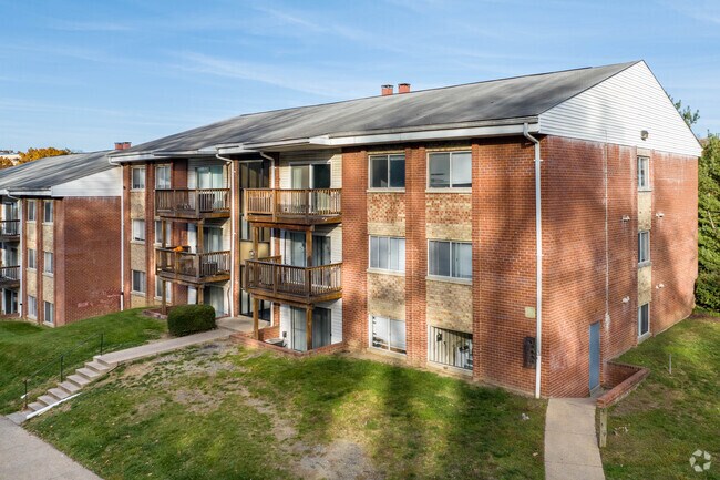 Photo - The Village at Jones Falls