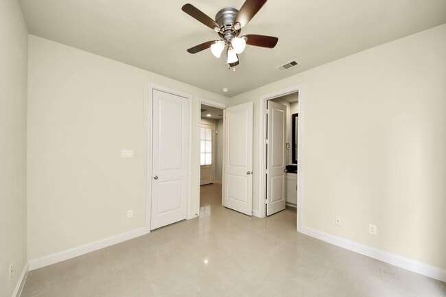 Photo - 5617 Kiam St