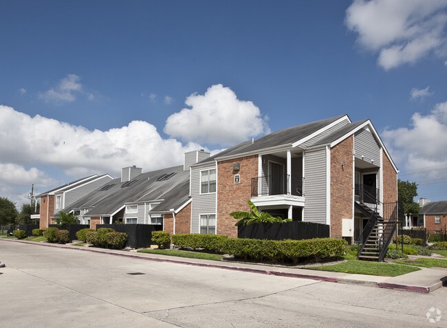 Kingston Port Apartment Homes