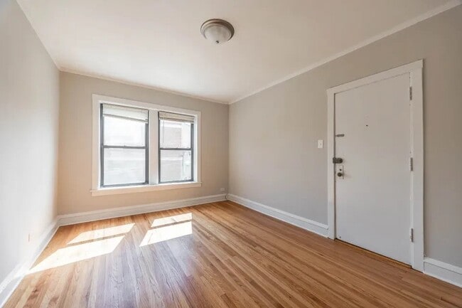 Building Photo - 2714 N Spaulding Ave