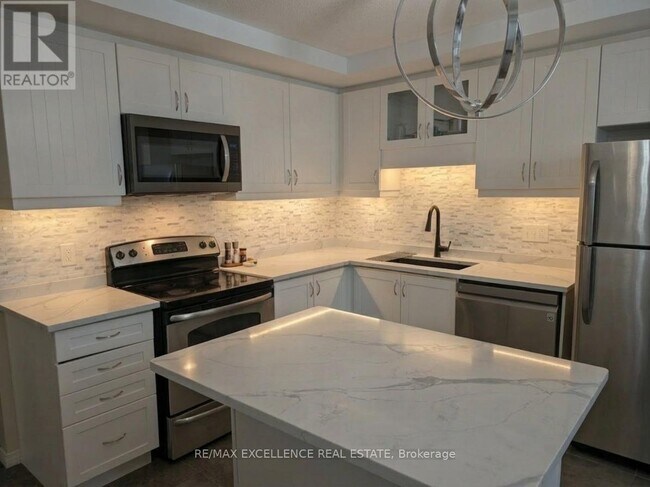 Photo - 1460 Highland Rd W Unit 11A