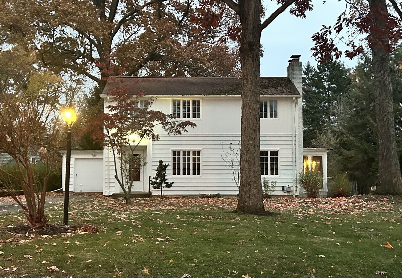 Two bedroom single-family home - Two bedroom single-family home