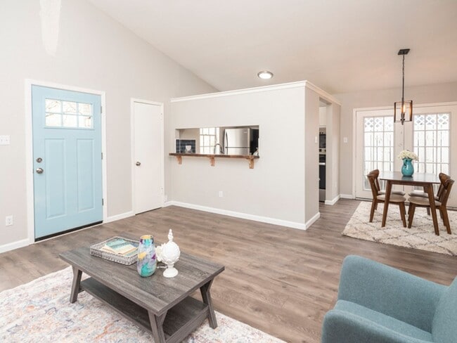 Photo - 9711 Eastwend Dr