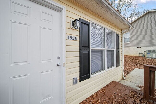 Photo - 1956 Doby Dr