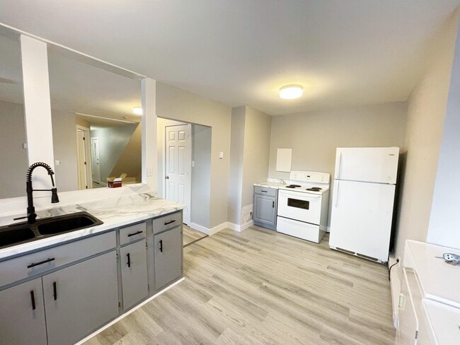 Photo - 257 Carmarthen St Unit 1