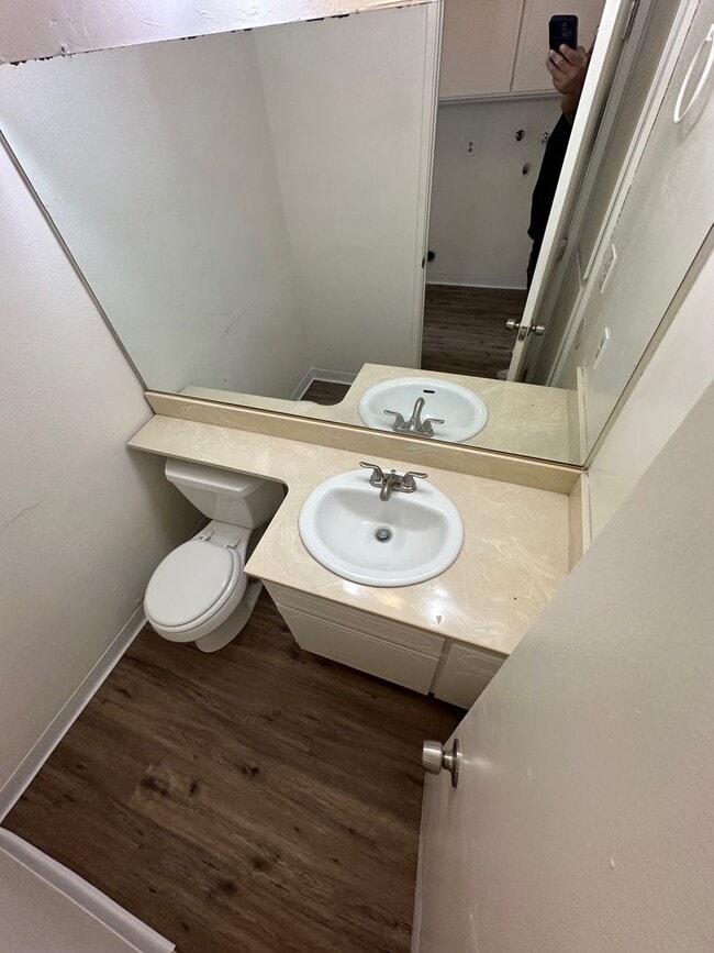 Photo - Duplex for RENT!