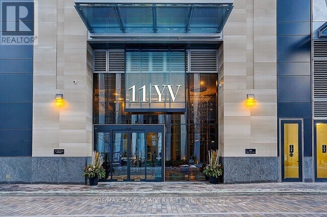 Photo - 11 Yorkville Ave Unit 1607