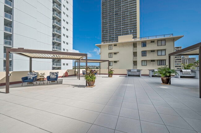 Photo - 2211 Ala Wai Blvd