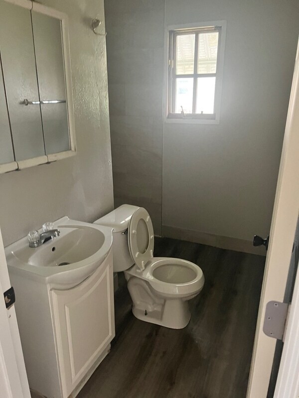 Photo - 1347 22nd Ave SW