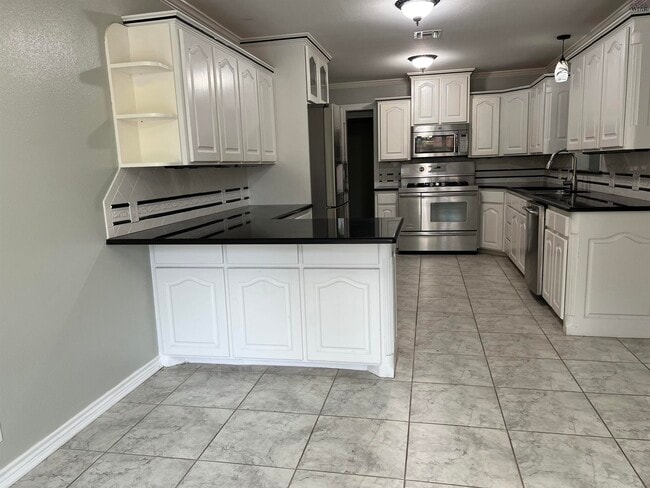 Photo - 2411 Clayton Ln