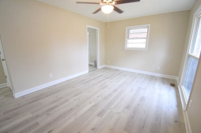 Photo - 3 Bedroom 2 Bath Home (Pets Under 30lbs Considered)