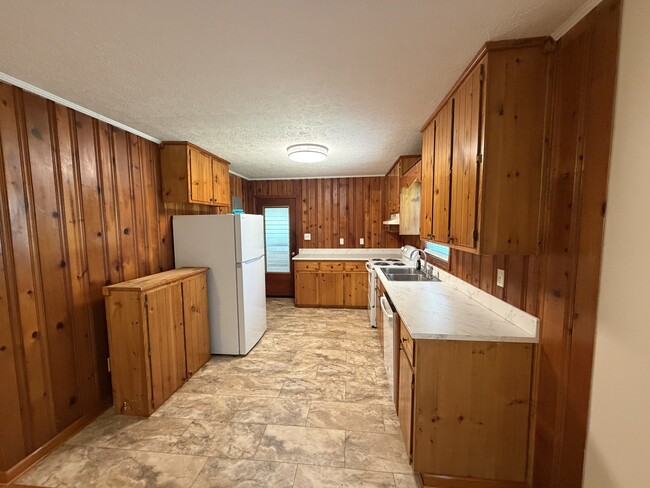 Photo - 941 Harrington Dr