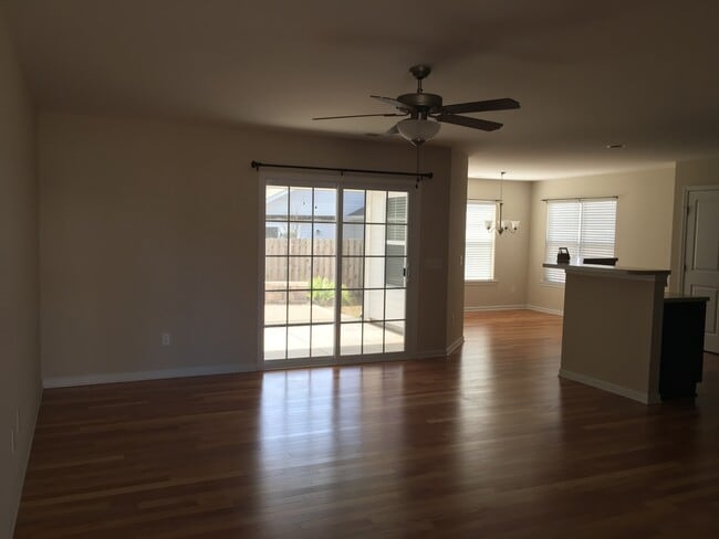 Photo - Village at Mariners Pointe