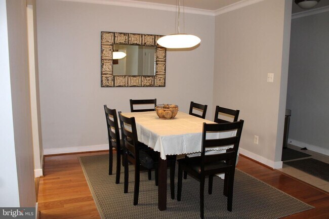 Photo - 302 Hilltop Ln Unit 302J