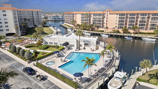 Building Photo - 2871 N Ocean Blvd Unit R358 Rental
