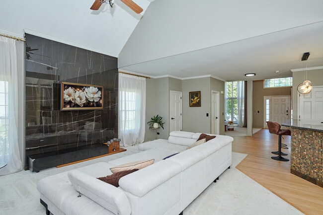 Photo - 26300 W Chatham Dr