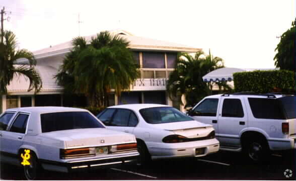 Photo - Essex Gardens