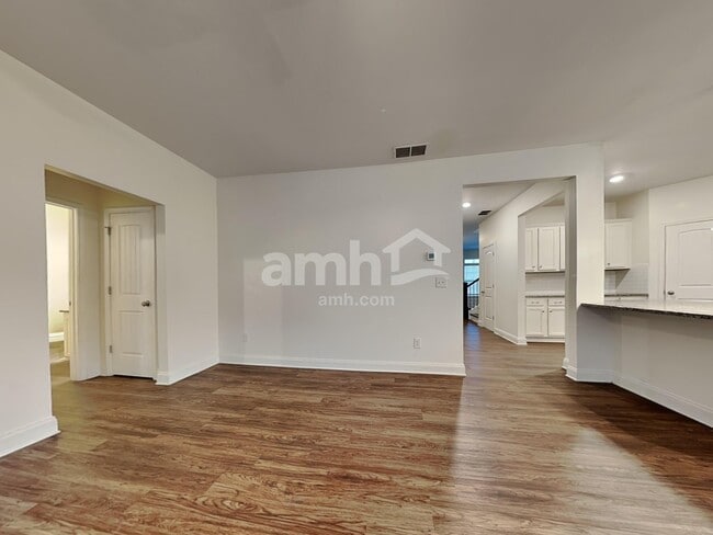 1512 Weatherbrook Cir