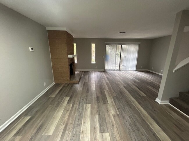 Photo - 240-25 Jamil Road Unit 240-25 Jam