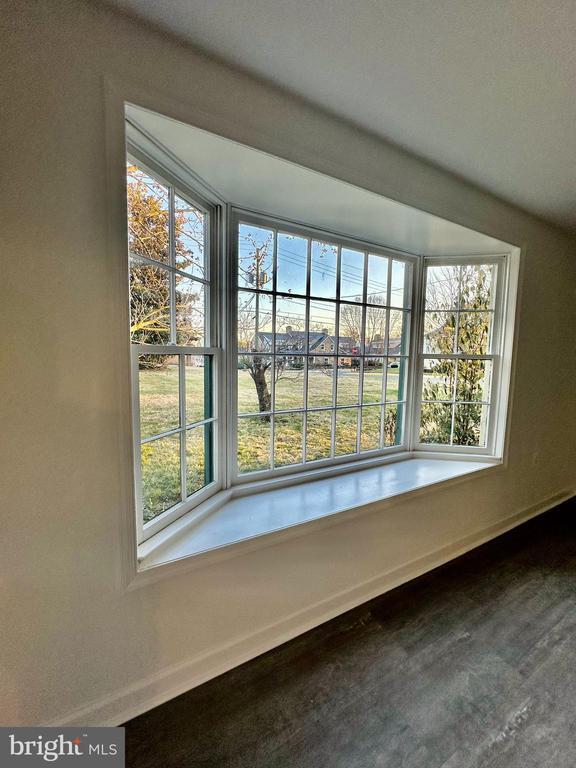 Photo - 16 W Marshall St