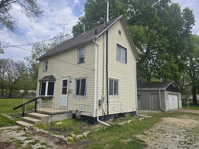 Building Photo - 508 Mobile St