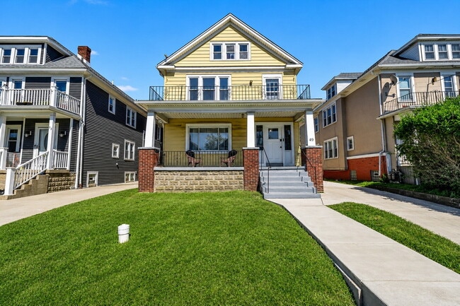 Building Photo - Furnished 7-Bedroom, 4-Bath Whole House in North Buffalo Unit H
