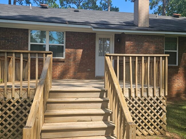 Photo - 202 Dunaway Dr