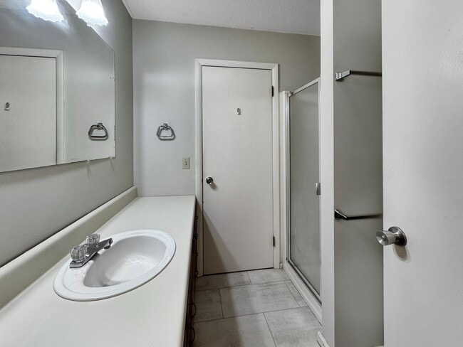 Photo - Cozy 2BR/1BA Single Family Home