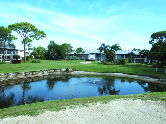 Photo - 18081 SE Country Club Dr Unit 238