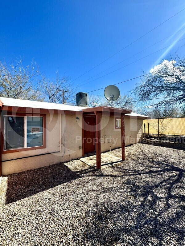 Photo - 10473 S Nogales Hwy Unit 3