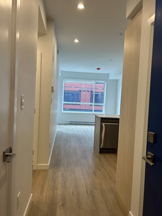 Photo - 13858-13108 108 Ave