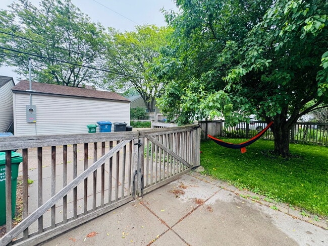 Photo - 5125 Columbus Ave S