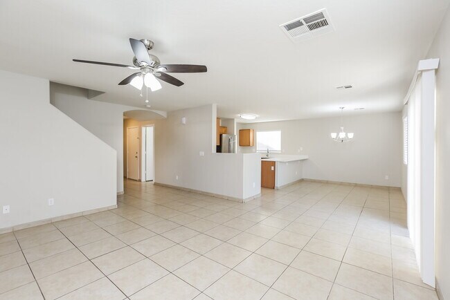 Photo - 10637 W Nez Perce St