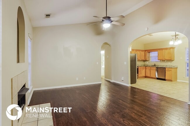 Photo - 4737 Longmeadow Dr