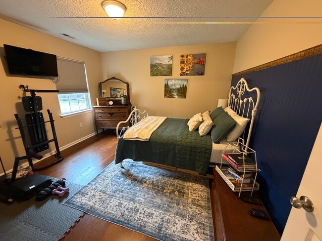 Photo - 8731 Stoneface Rd