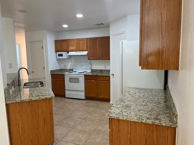 Photo - 18121 Skysail Dr