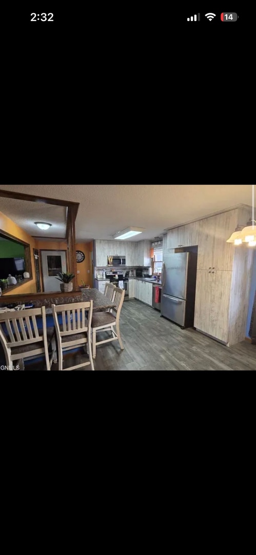 Photo - 312 2nd St S