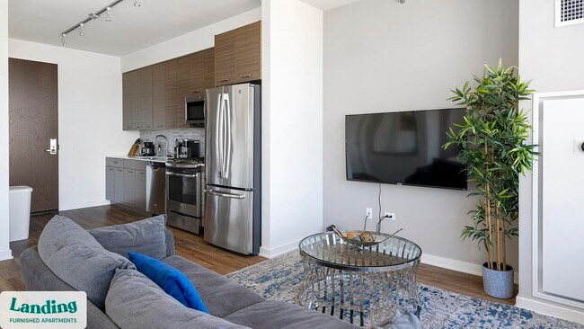 347 W Chestnut St Unit 1904
