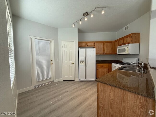 Building Photo - 10001 Peace Way Unit 1270 Rental