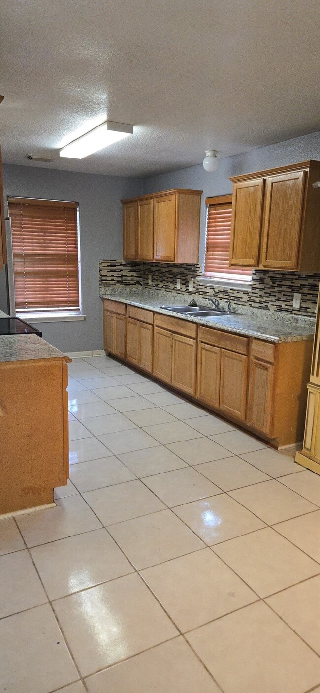 Photo - 11807 Greenmesa Dr