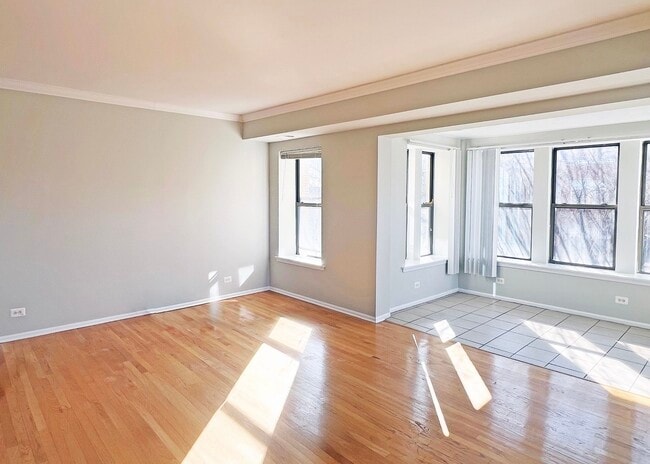 Photo - 6143 S Woodlawn Ave