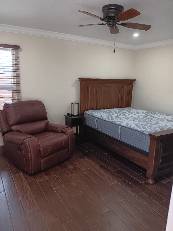 Photo - 1257 SE Airoso Blvd