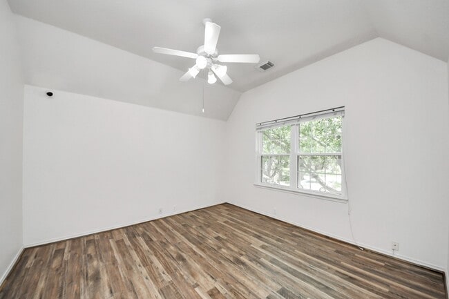 Photo - 20510 Pioneer Bend Ct