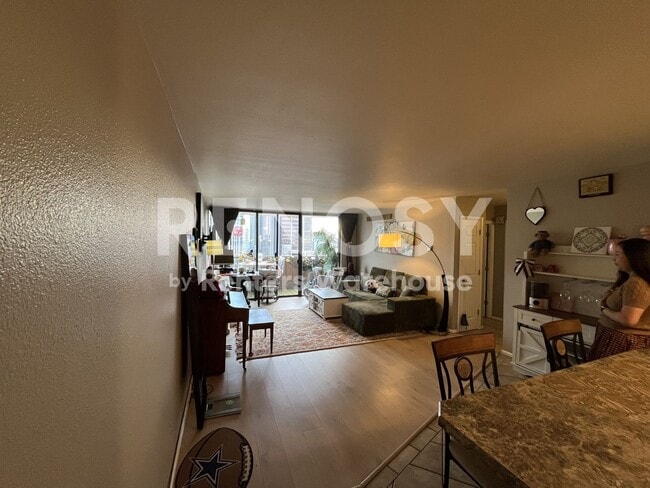 Photo - 1020 15th St