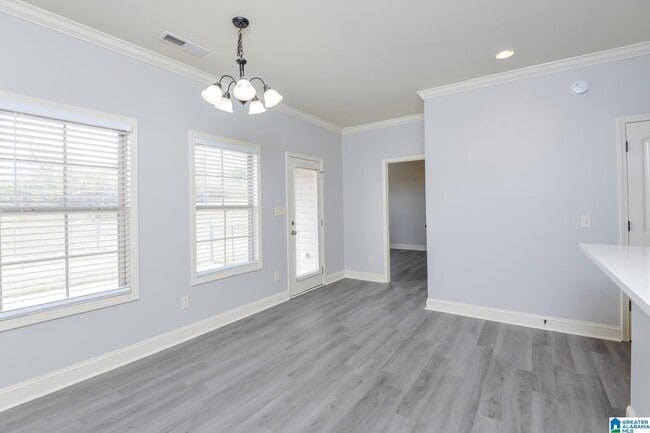 Photo - 45 Smith Glen Dr