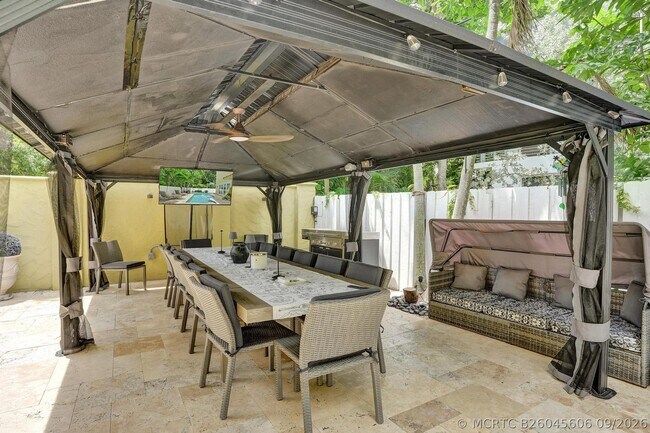 Photo - 1411 NE 7th St