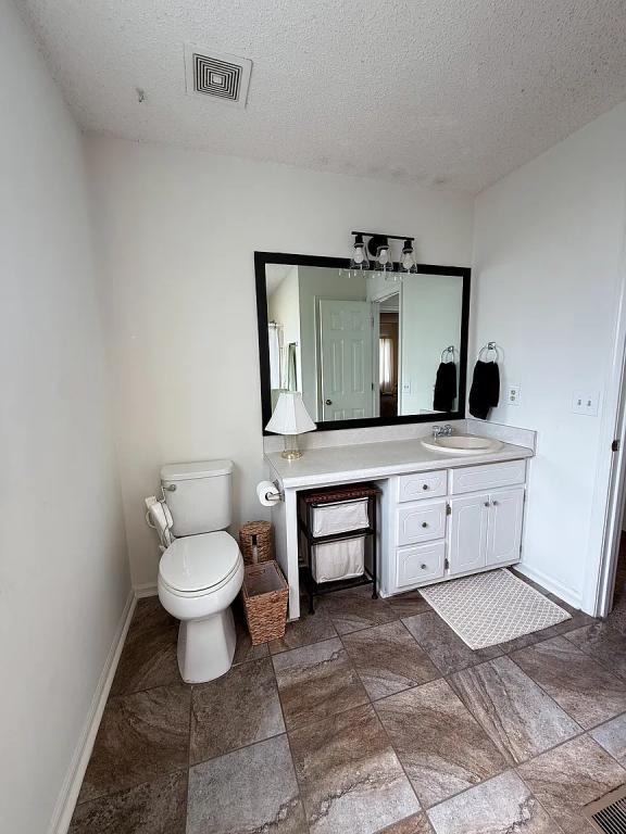 Photo - 139 Woodfield Pl