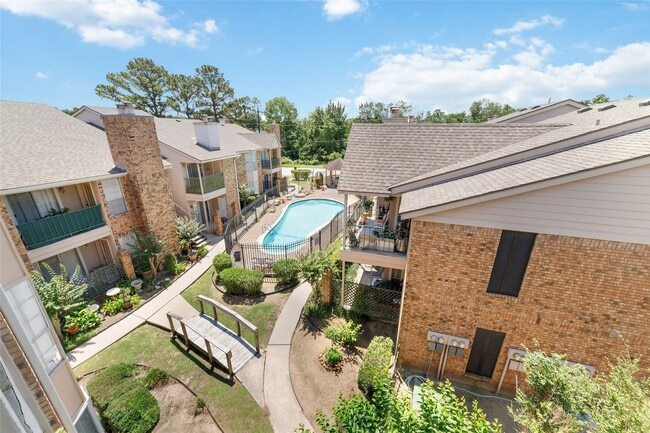 Photo - 3770 Lovers Wood Ln Unidad 709