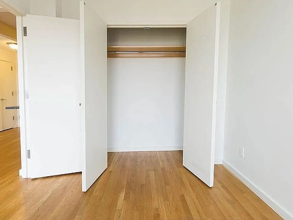 Photo - 261 Eckford St